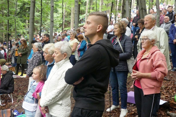 W "bukowej bazylice" na Trzonce - odpust ku czci Matki Bożej Śnieżnej 2022