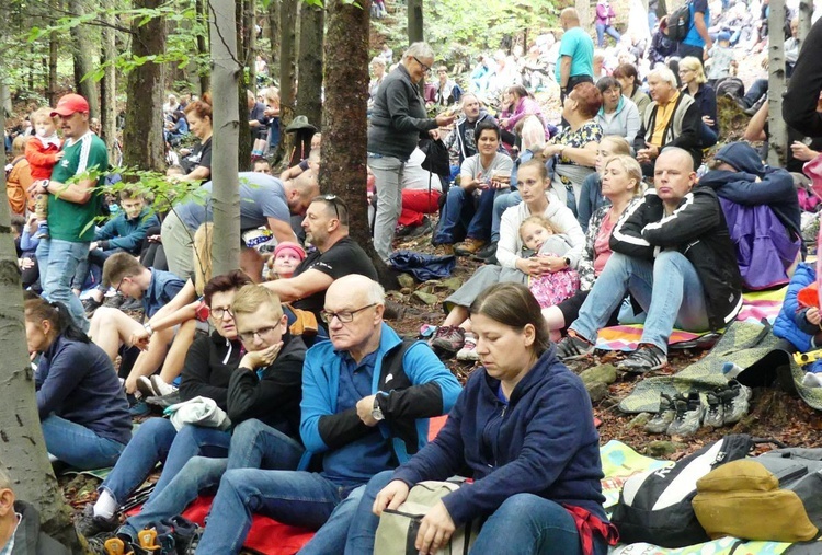 W "bukowej bazylice" na Trzonce - odpust ku czci Matki Bożej Śnieżnej 2022