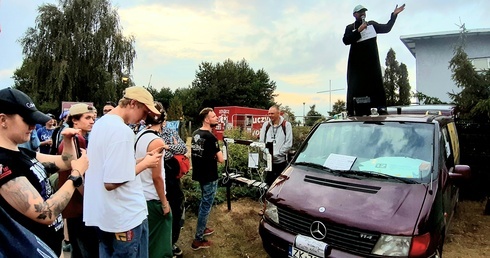 Dlaczego to robicie?!