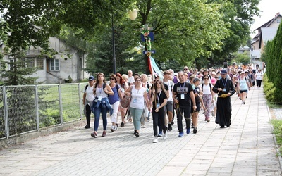 Biskup u pątników ze Stalowej Woli