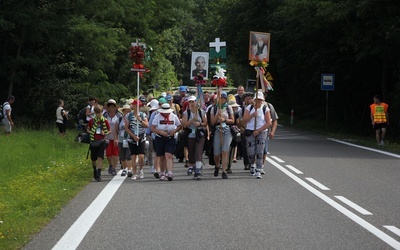 Fotorelacja z pielgrzymki - dzień 5. - kolumna stalowowolska