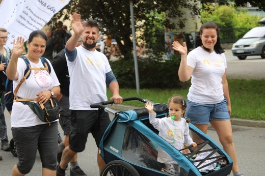 20. Piesza Pielgrzymka Dekanatu Czechowickiego na Jasną Górę - 2022