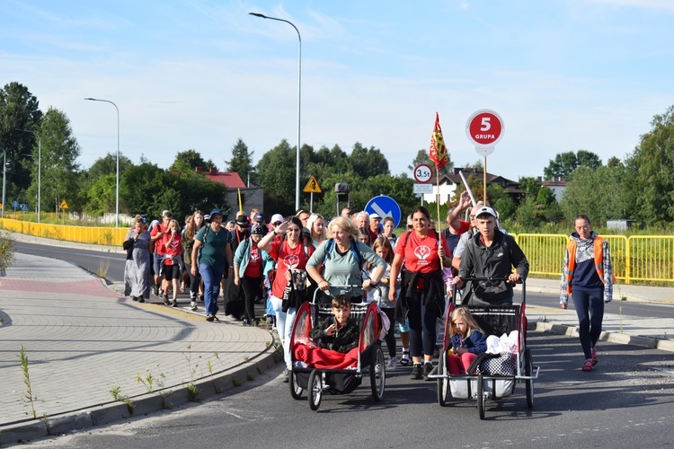 XIX PPDŚ. Ostatni etap i wejście na Jasną Górę