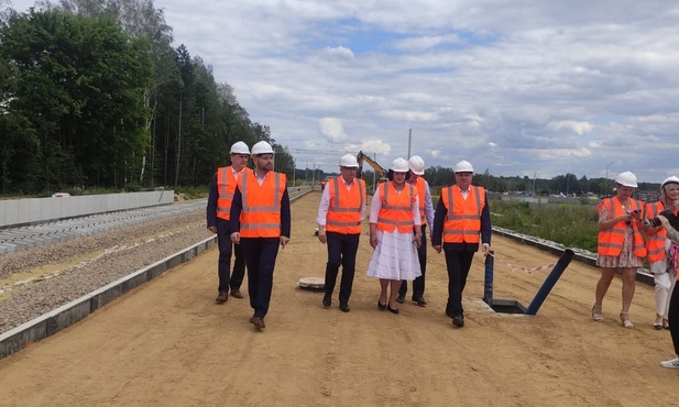 Śląskie. Kolej na lotnisko w Pyrzowicach będzie gotowa pod koniec 2023 roku