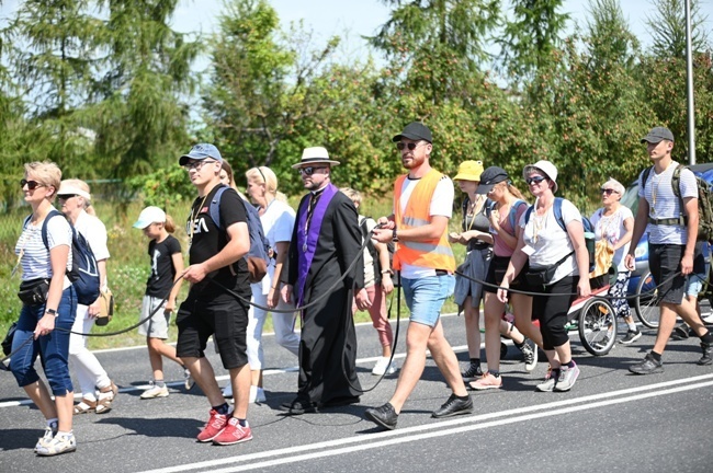 Opoczyńska kolumna wyruszyła na pielgrzymi szlak