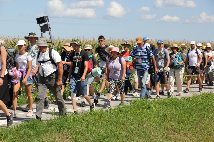 Fotorelacja z pielgrzymki - dzień 6. - kolumna stalowowolska