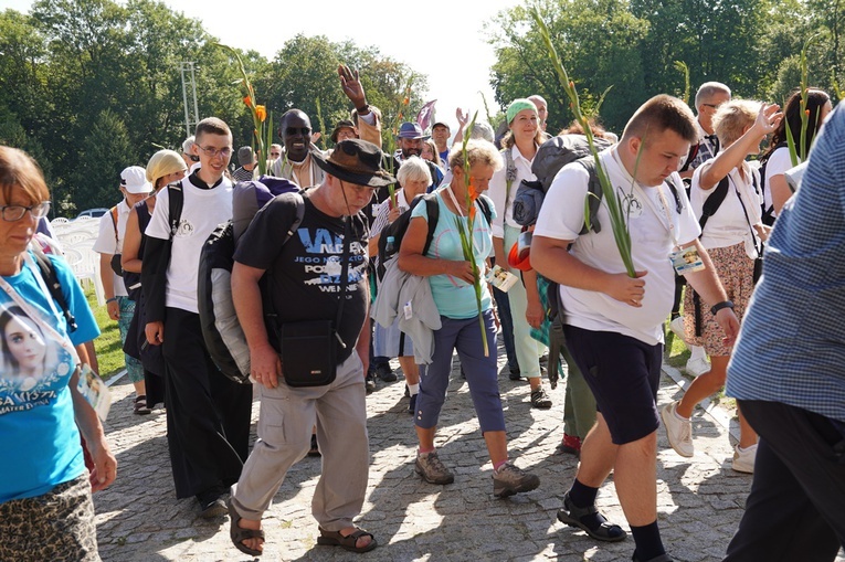 PPW 2022 - dzień 9. (Częstochowa Kawodrza-Jasna Góra) - część 3