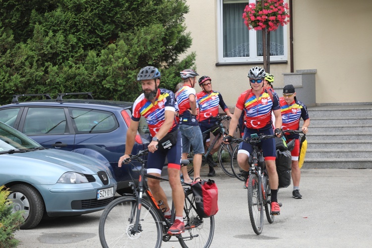 Rowerowy Team "Rozkręć wiarę" wyruszył na pielgrzymkę "Śladami św. Pawła" -2022