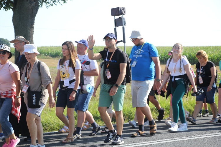 Fotorelacja z pielgrzymki - dzień 7. - kolumna stalowowolska