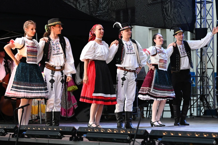 Inauguracja XXX Międzynarodowego Festiwalu Folkloru w Strzegomiu