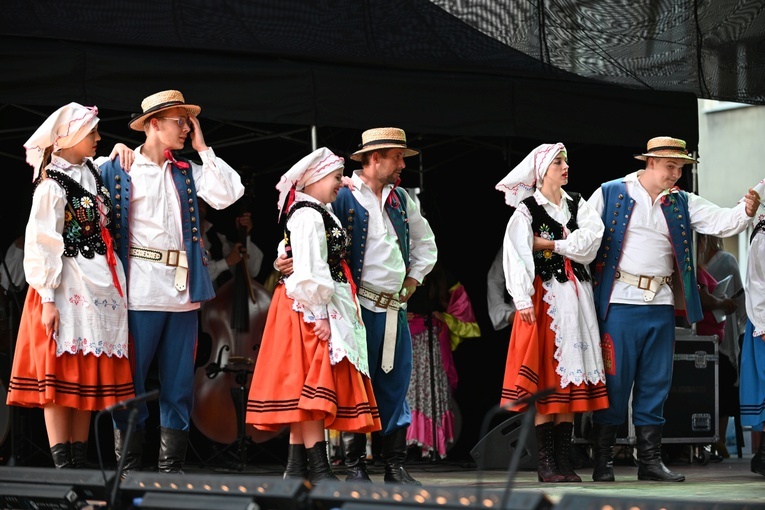 Inauguracja XXX Międzynarodowego Festiwalu Folkloru w Strzegomiu