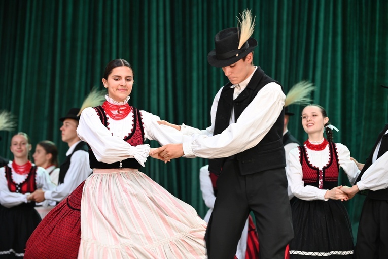 Inauguracja XXX Międzynarodowego Festiwalu Folkloru w Strzegomiu