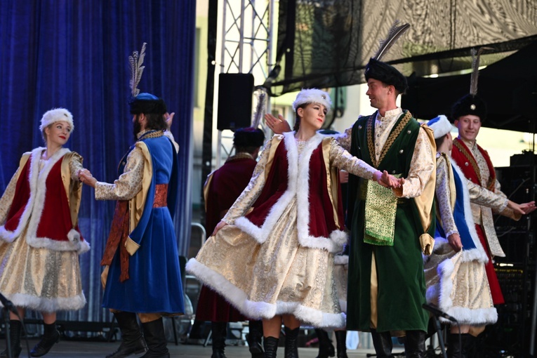 Inauguracja XXX Międzynarodowego Festiwalu Folkloru w Strzegomiu