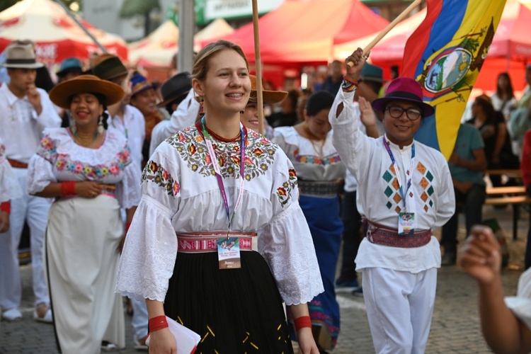 Inauguracja XXX Międzynarodowego Festiwalu Folkloru w Strzegomiu