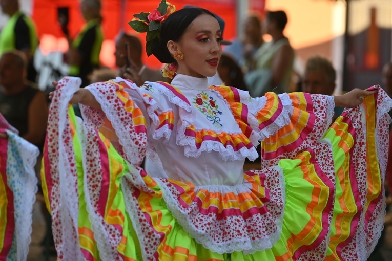 Inauguracja XXX Międzynarodowego Festiwalu Folkloru w Strzegomiu