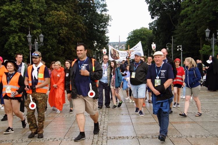 Wejście 42. Pieszej Pielgrzymki Krakowskiej na Jasną Górę