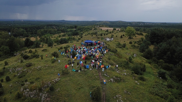 Fotorelacja z pielgrzymki - dzień 8. - kolumna stalowowolska