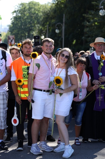 Pielgrzymi u tronu Królowej Polski