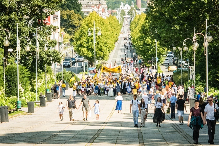 Z pokłonem u Maryi