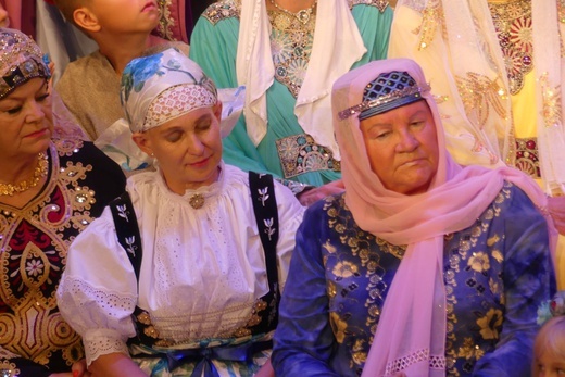 Jubileusz 400-lecia sióstr elżbietanek cieszyńskich z nuncjuszem i biskupami - 2022