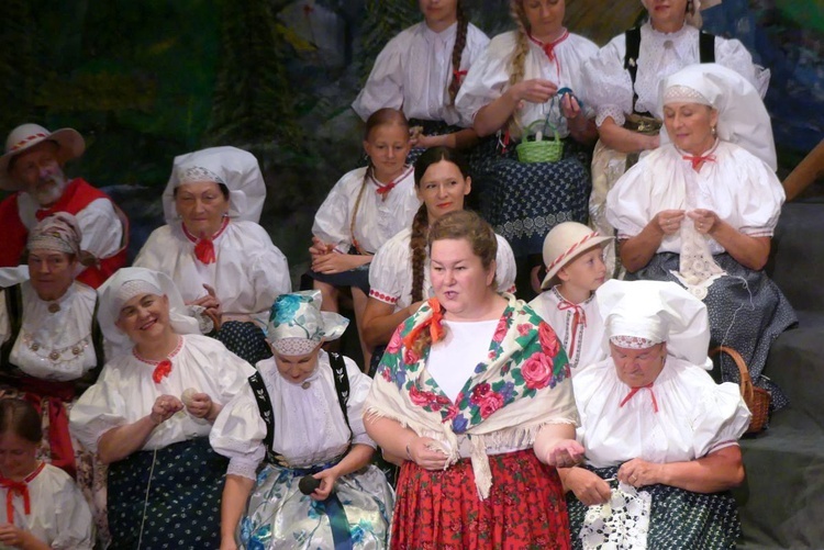 Jubileusz 400-lecia sióstr elżbietanek cieszyńskich z nuncjuszem i biskupami - 2022