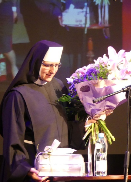 Jubileusz 400-lecia sióstr elżbietanek cieszyńskich z nuncjuszem i biskupami - 2022