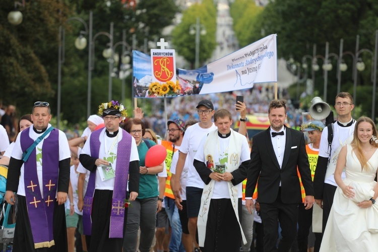 Powitanie 36. Pieszej Pielgrzymki Dekanatu Andrychowskiego na Jasnej Górze - 2022