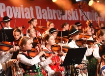 Koncert Małej Armii Janosika w Dąbrowie Tarnowskiej.