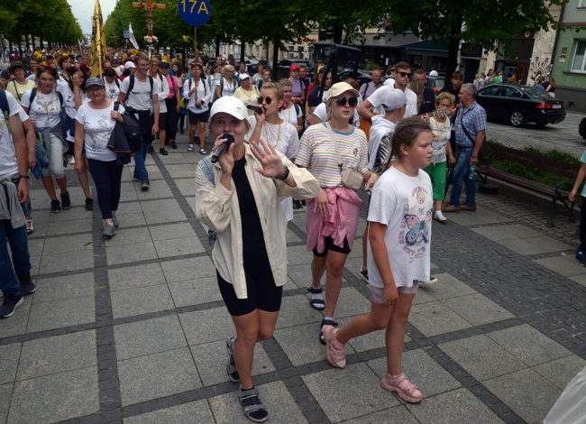 Pielgrzymka z diecezji radomskiej weszła na Jasną Górę