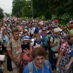 Pielgrzymka z diecezji radomskiej weszła na Jasną Górę