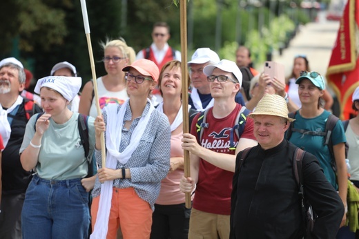 Powitanie 31. Pielgrzymki Diecezji Bielsko-Żywieckiej na Jasną Górę - grup z Wilamowic - 2022