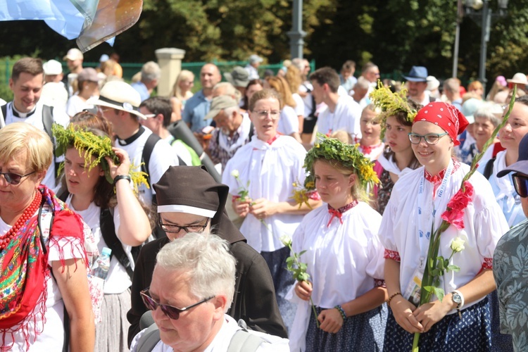 Powitanie 31. Pielgrzymki Diecezji Bielsko-Żywieckiej na Jasną Górę - grup z Wilamowic - 2022