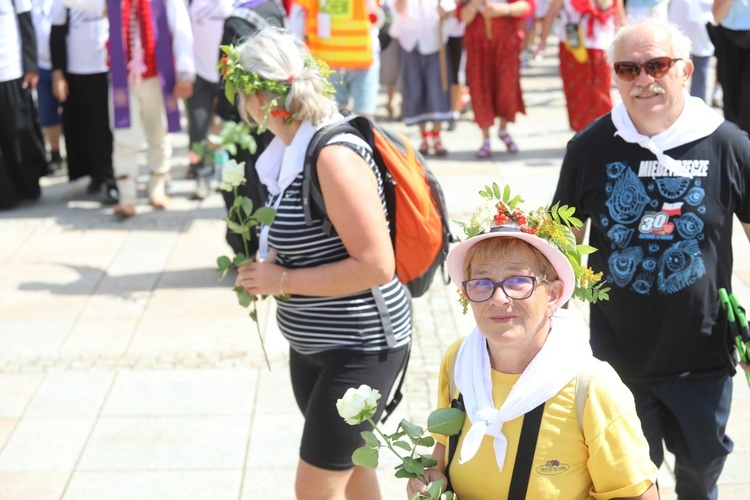 Powitanie 31. Pielgrzymki Diecezji Bielsko-Żywieckiej na Jasną Górę - grup z Wilamowic - 2022