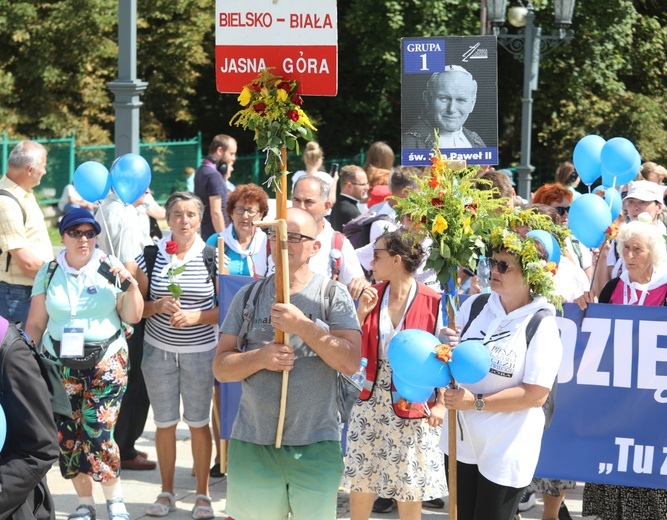 Powitanie 31. Pielgrzymki Diecezji Bielsko-Żywieckiej na Jasną Górę - grup z Wilamowic - 2022