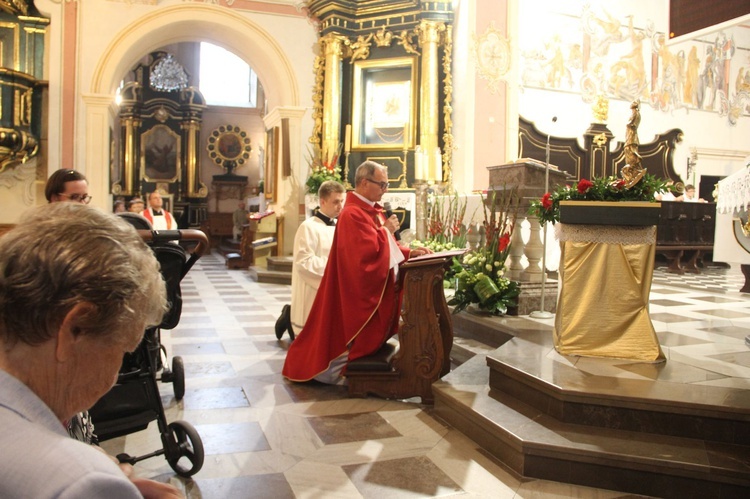 Wojnicz. Uroczyste wprowadzenie relikwii św. Wawrzyńca