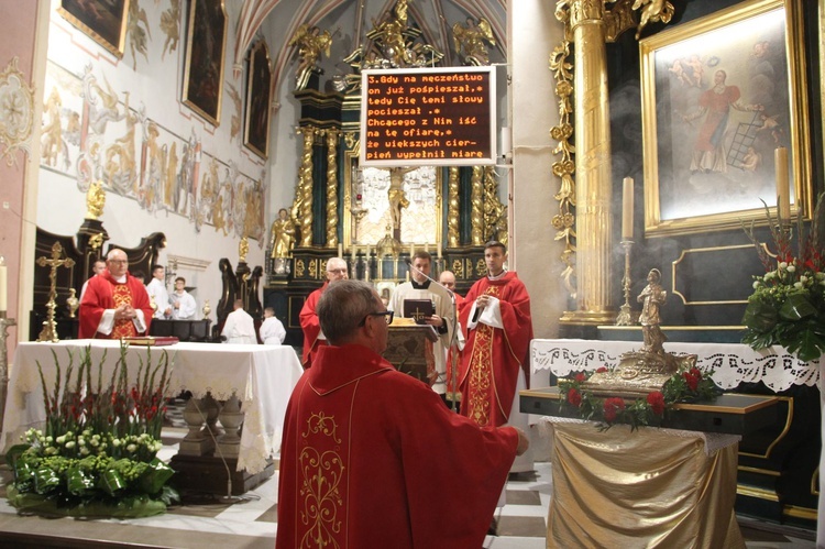 Wojnicz. Uroczyste wprowadzenie relikwii św. Wawrzyńca