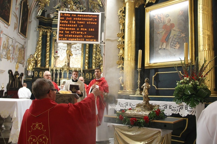 Wojnicz. Uroczyste wprowadzenie relikwii św. Wawrzyńca