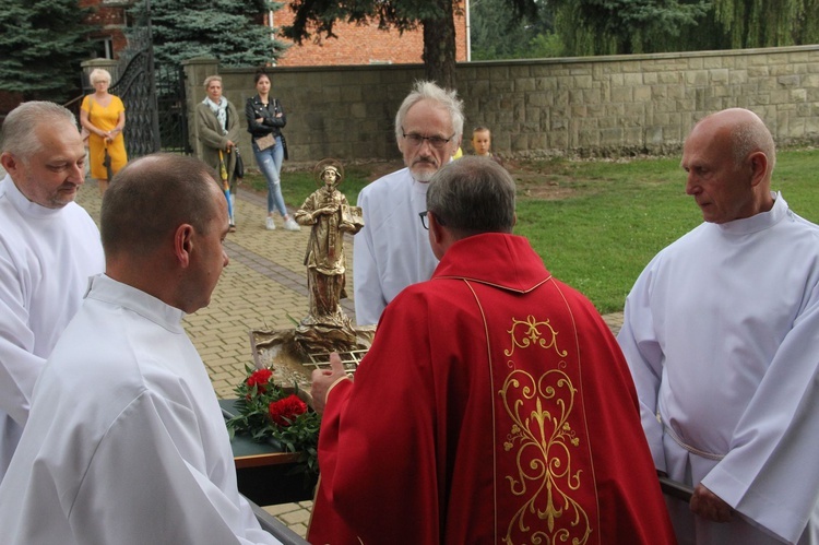 Wojnicz. Uroczyste wprowadzenie relikwii św. Wawrzyńca