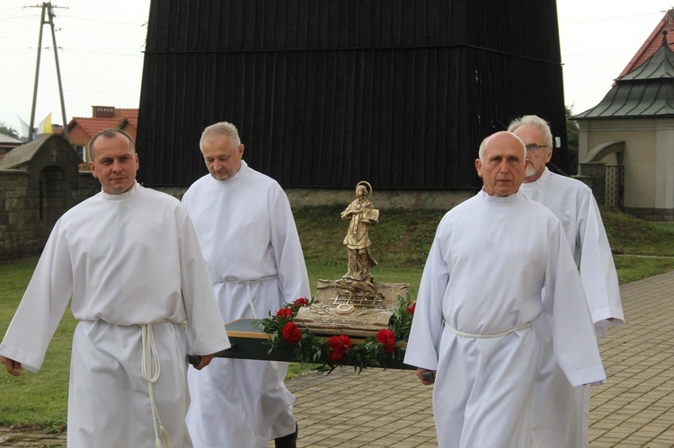 Wojnicz. Uroczyste wprowadzenie relikwii św. Wawrzyńca