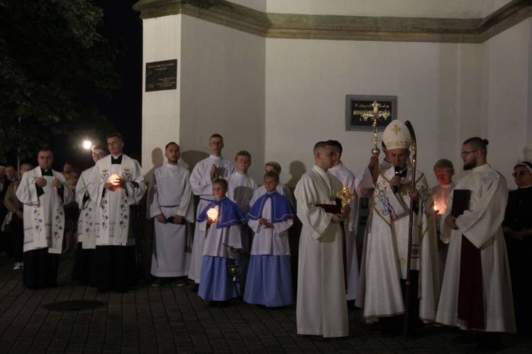 Brzesko. Poświęcenie kapliczki wynagradzającej