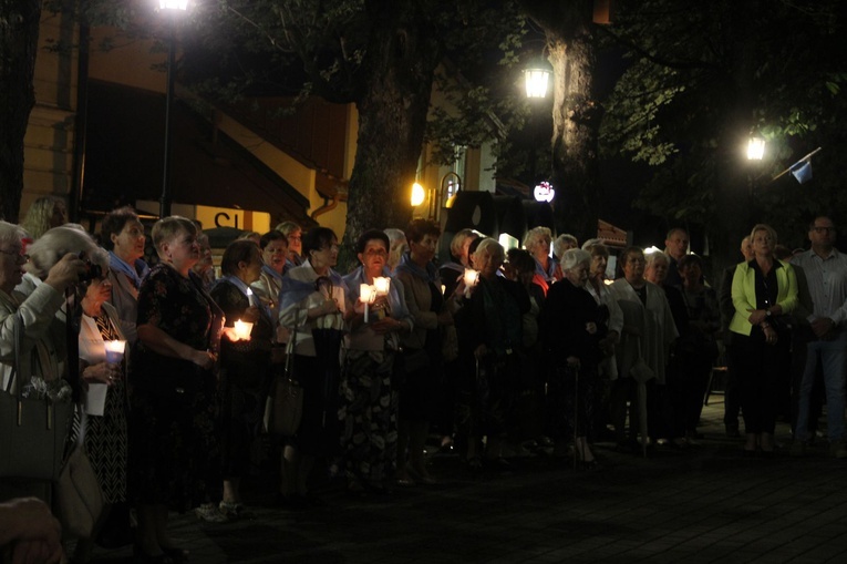 Brzesko. Poświęcenie kapliczki wynagradzającej