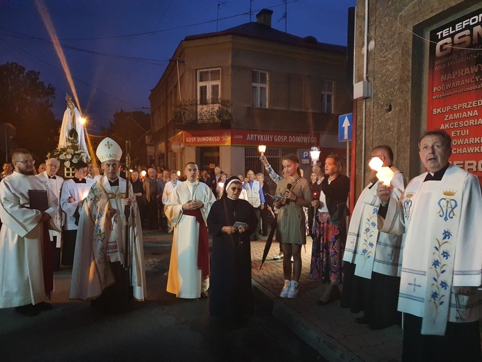 Brzesko. Poświęcenie kapliczki wynagradzającej