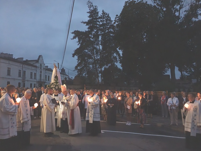 Brzesko. Poświęcenie kapliczki wynagradzającej