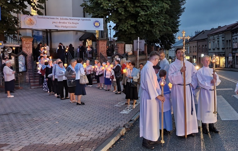 Brzesko. Poświęcenie kapliczki wynagradzającej