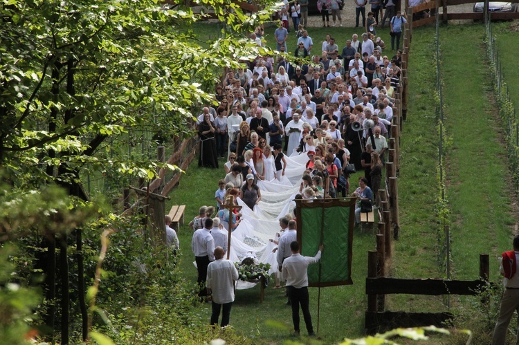 Jamna. 30-lecie obecności domikanów