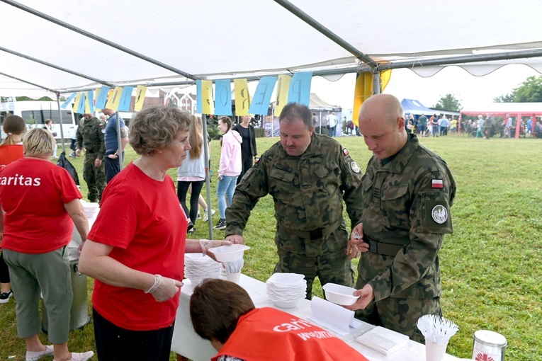 Obchody 102. rocznicy Bitwy Warszawskiej w Świdnicy