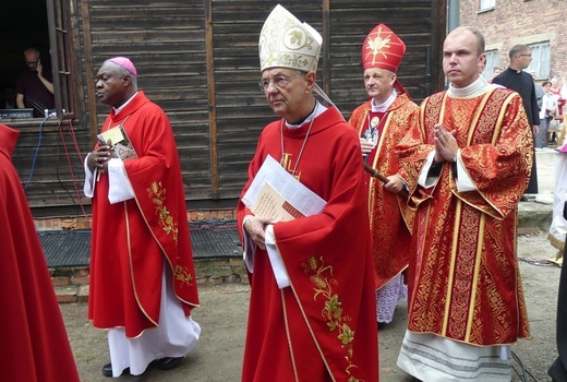 81. rocznica śmierci św. Maksymiliana w Oświęcimiu - pielgrzymka i Msza św. przy Bloku Śmierci