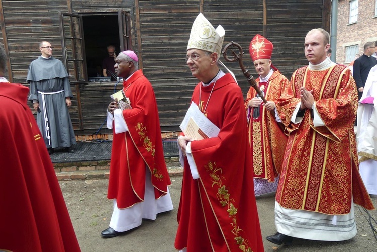 81. rocznica śmierci św. Maksymiliana w Oświęcimiu - pielgrzymka i Msza św. przy Bloku Śmierci