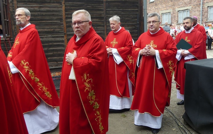 81. rocznica śmierci św. Maksymiliana w Oświęcimiu - pielgrzymka i Msza św. przy Bloku Śmierci