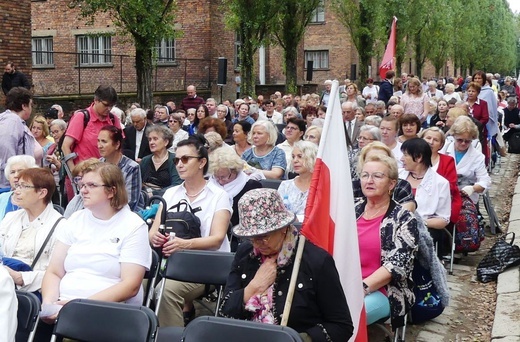 81. rocznica śmierci św. Maksymiliana w Oświęcimiu - pielgrzymka i Msza św. przy Bloku Śmierci